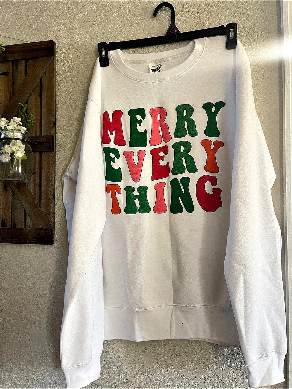 Pacific & Co Merry Everything Sweatshirt Graphic Sweatshirt large NWT